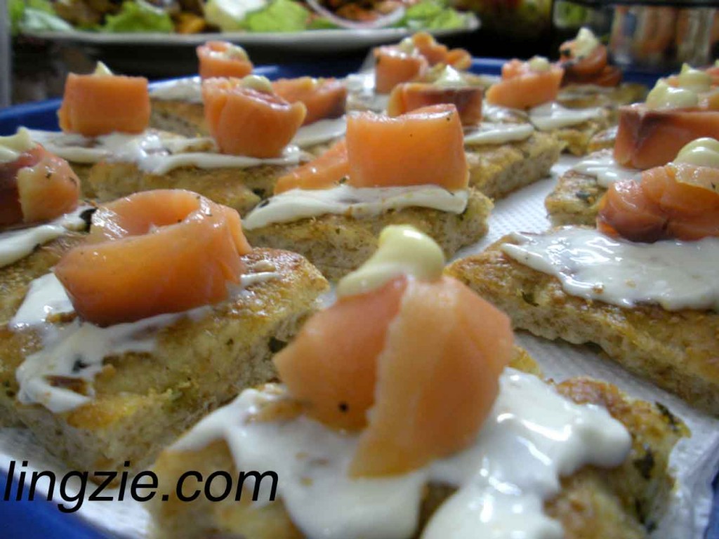3bg4 Lilian's Smoked Salmon on Homemade Foccacia Bread
