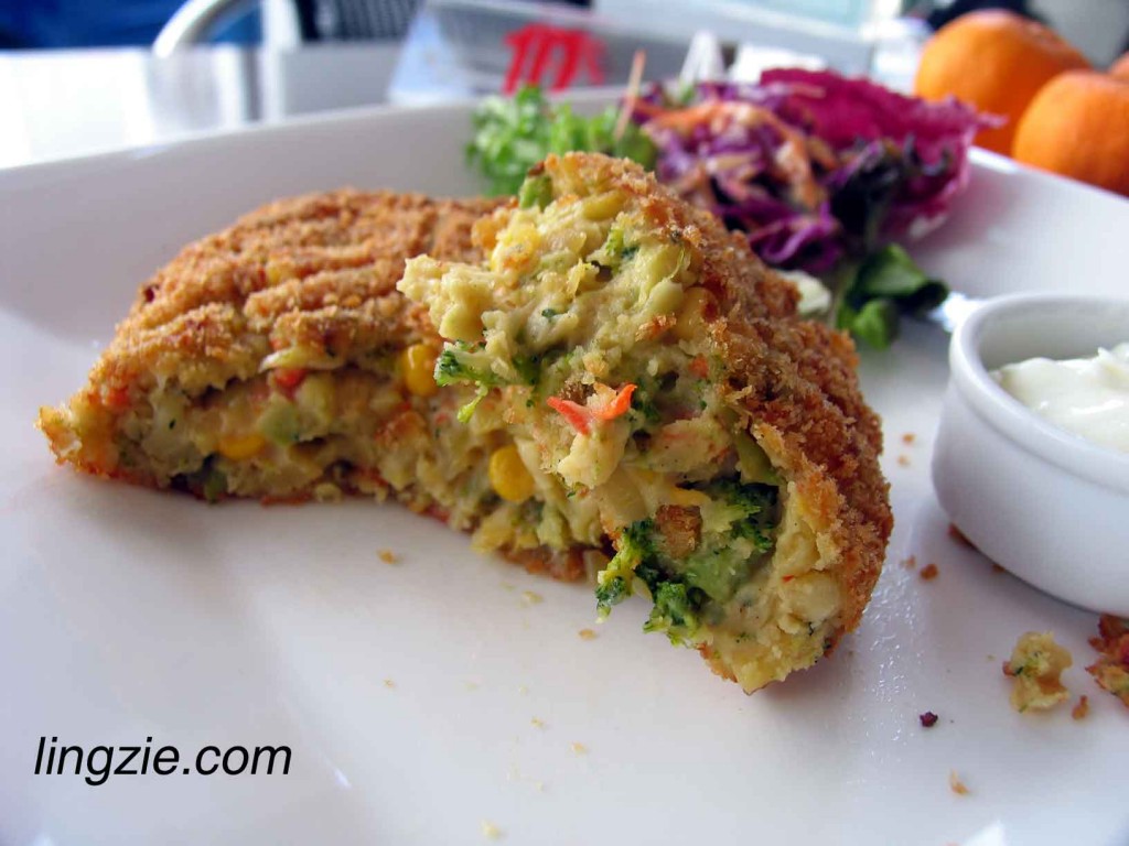 lc10 1024x768 By Invitation: Louis Cafe @ Argyll Road