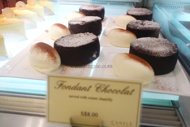 Canele's Fondant Chocolat