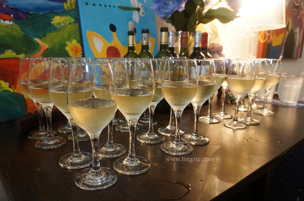 Artsy.Sip Penang, Paint & Sip, Teambuilding Activity, Penang Food Blog, Lingzie Food Blog