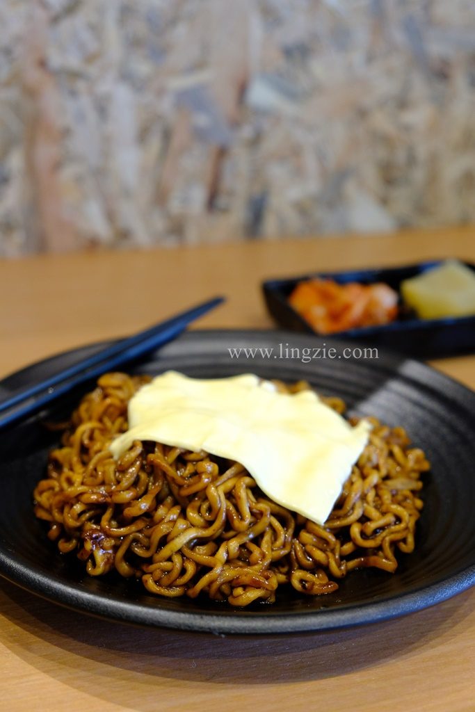 Baguni + Gusttimo, Sunshine Square, Penang Food Blog, Lingzie Food Blog, Flower Gelato, Korean Store